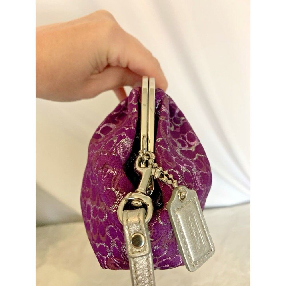 Coach Signature Optic Lurex Purple Silver Kisslock Large Clutch Wristlet Y2K - Picture 3 of 16